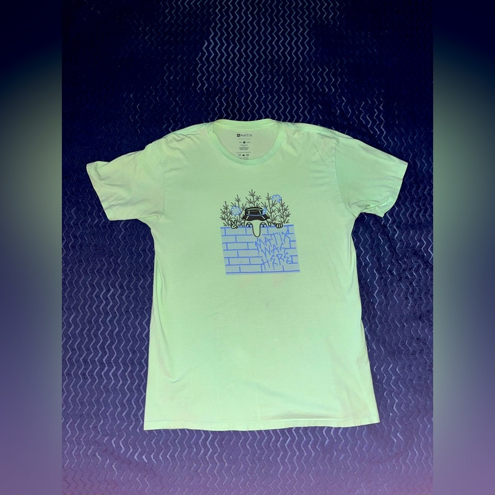 Matix skateboarding graphic T. size large